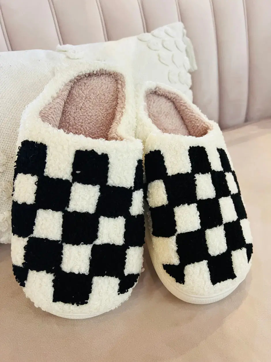 Kaydee Lynn LLC - Checkered Slippers