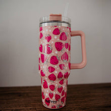 Load image into Gallery viewer, Strawberries 40oz Tumbler with handle
